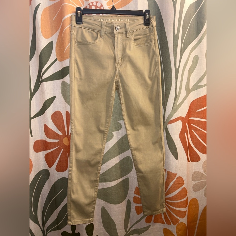 American Eagle Khaki High Rise Jeggings - Size 2 Extra Short